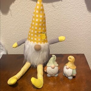 Yellow and Gray Gnome Decor Set